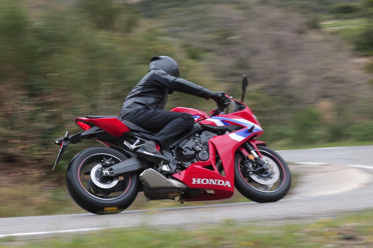 DueruoteTG #189 - Honda e-clutch, casco MTR K-4 Evo, multe all'estero